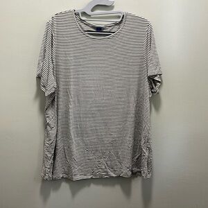 Old Navy Luxe short sleeved shirt